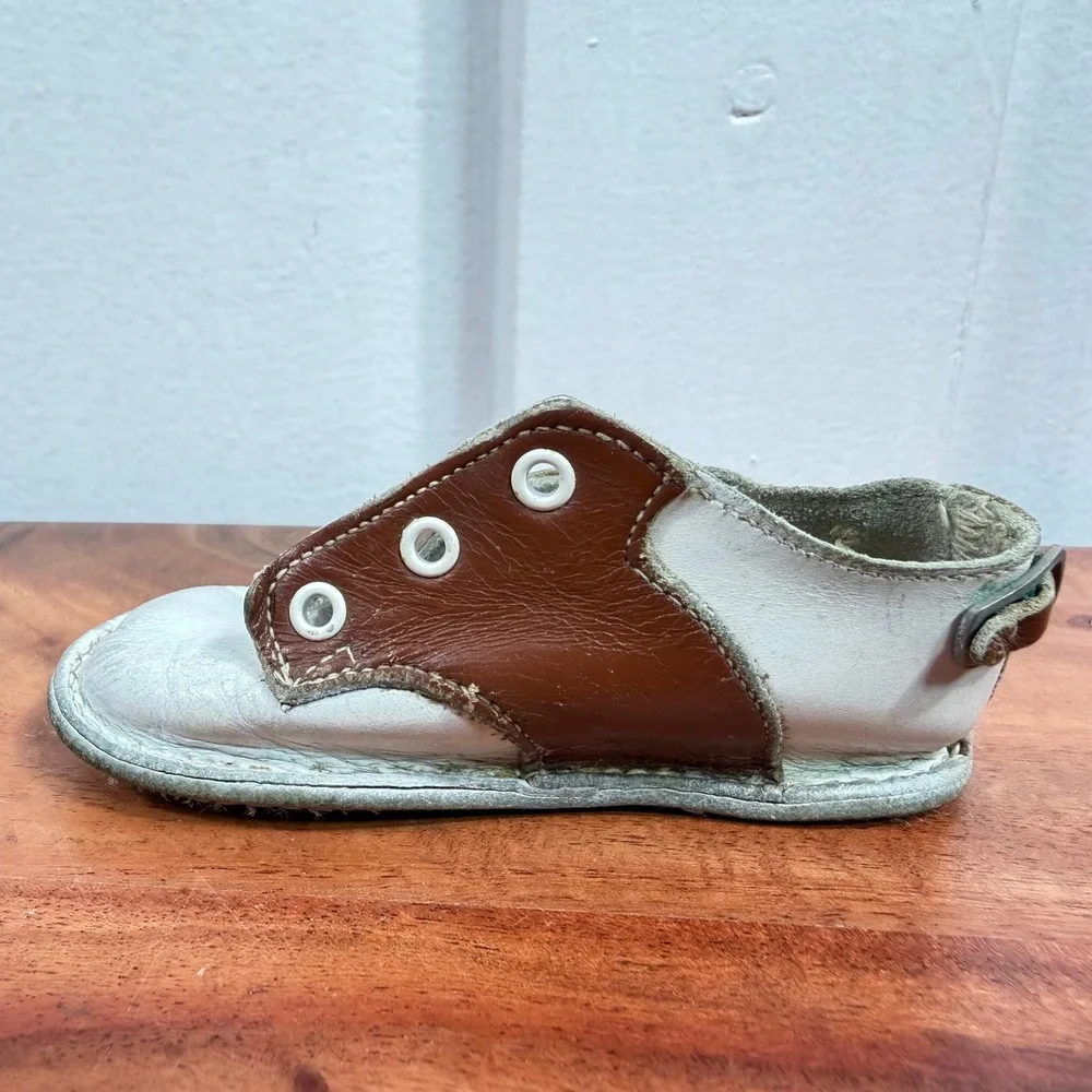 Vintage Leather Baby Saddle Shoes Brown White Buckle Heel Infant EST Sz 2 1950s